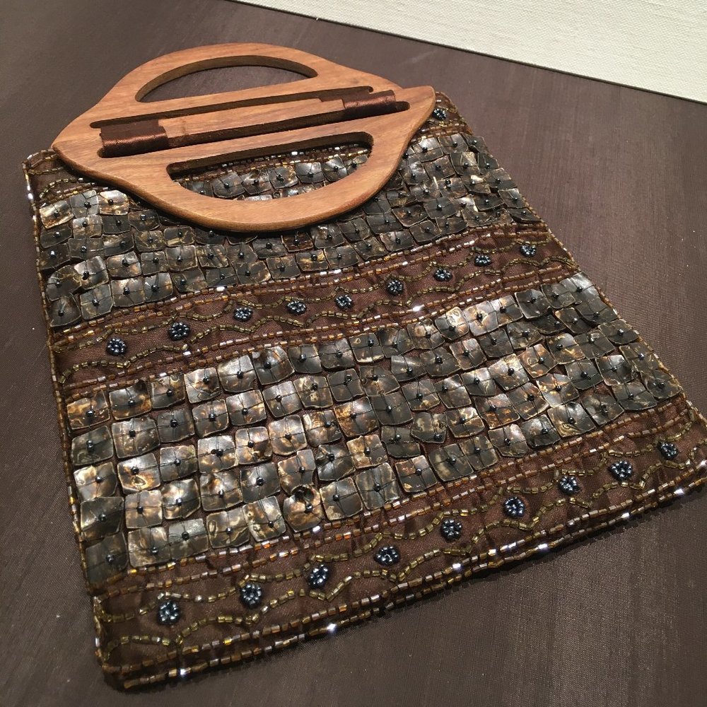 Beaded Bag With Shells And Wood Handle - image 1